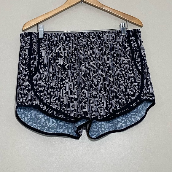 Calvin Klein Running Shorts with Pockets Lining Drawstring size Xl - Picture 1 of 8